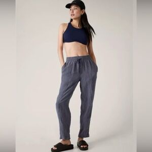 ATHLETA Retreat 100% Linen High Rise Ankle Pant Medium Navy Relaxed Comfort